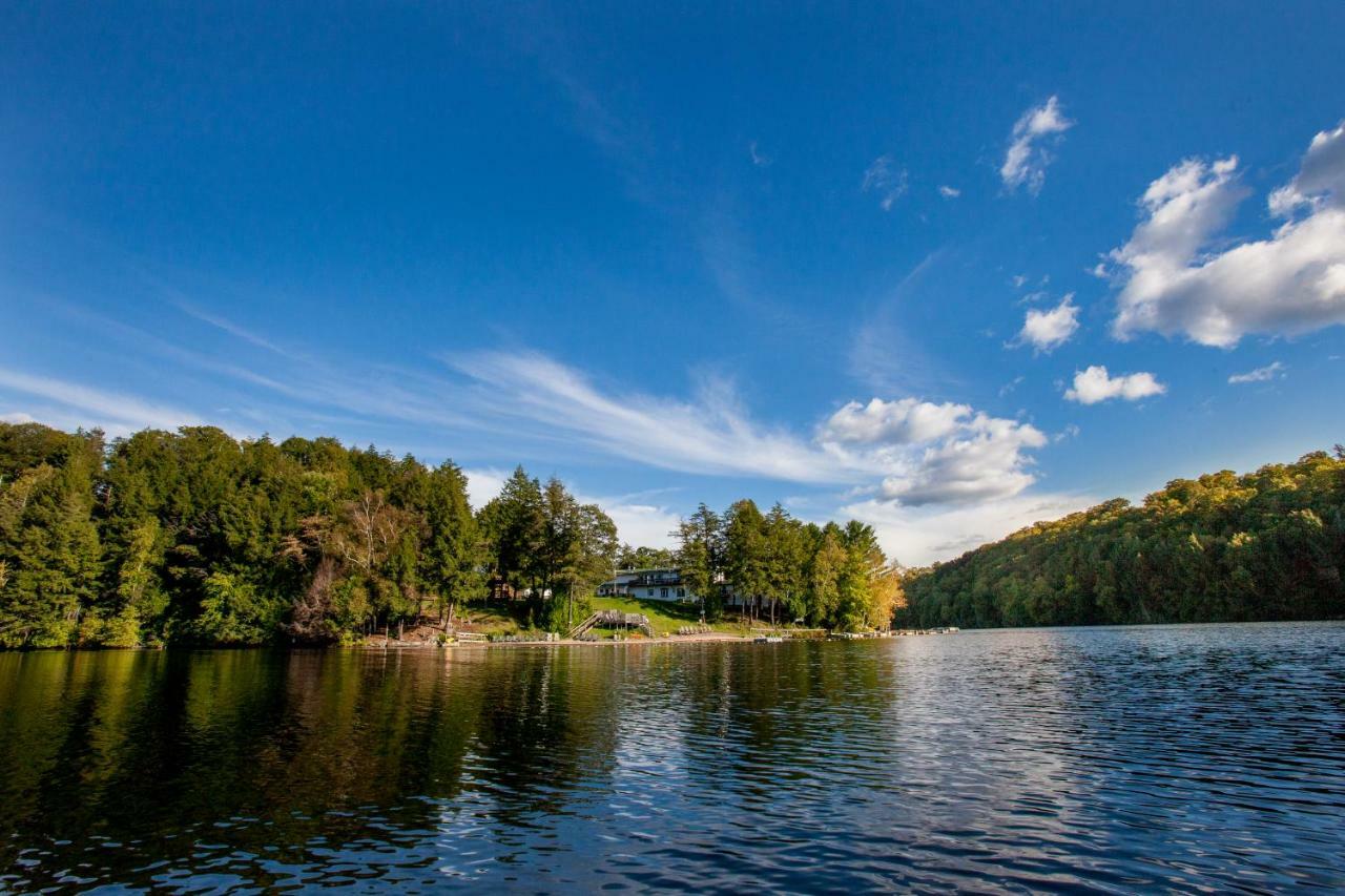 Sunny Point Resort Otter Lake Kültér fotó